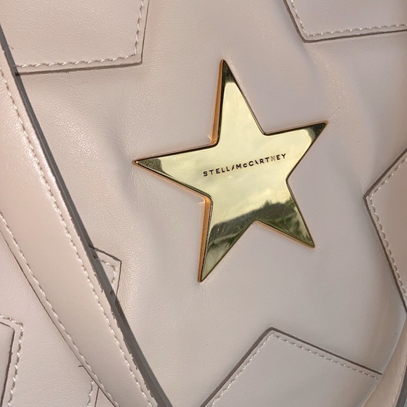 Stella Star Overnight Duffle - Picture 2 of 12